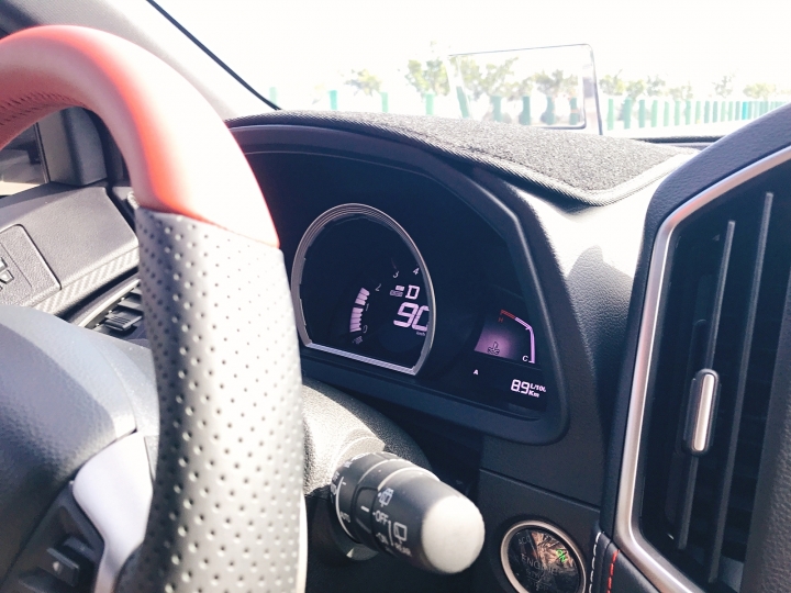 【開箱/紀錄】LUXGENG U6 GT220 @ 我們的第一部車