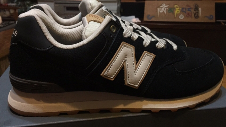 new balance ML574OUA