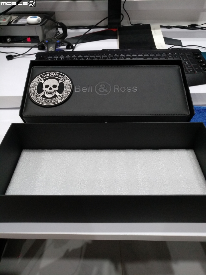 新手開箱文 Bell & Ross RB01-92 骷顱與500全球限量的迷惑
