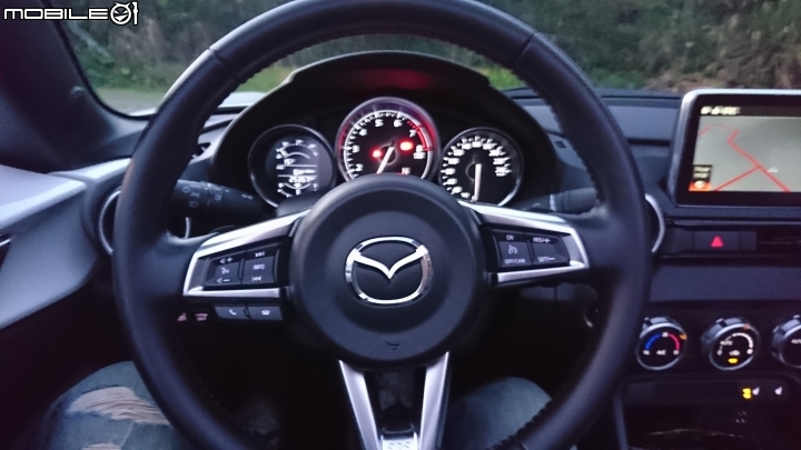 平衡之道   久違的開箱MX-5 Soft top