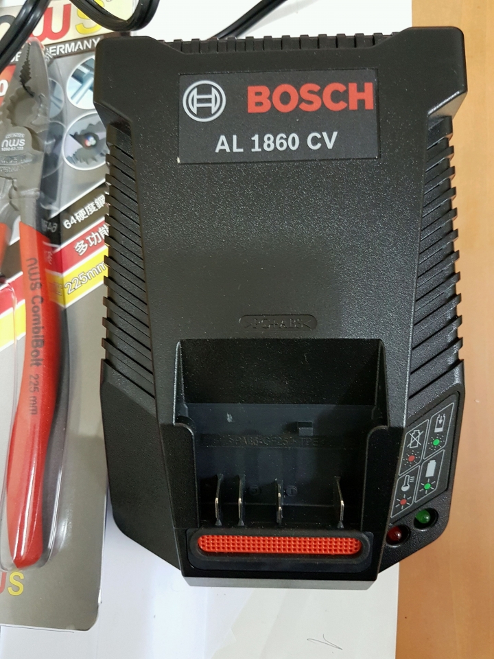 Bosch GDX 18V EC 不專業開箱圖