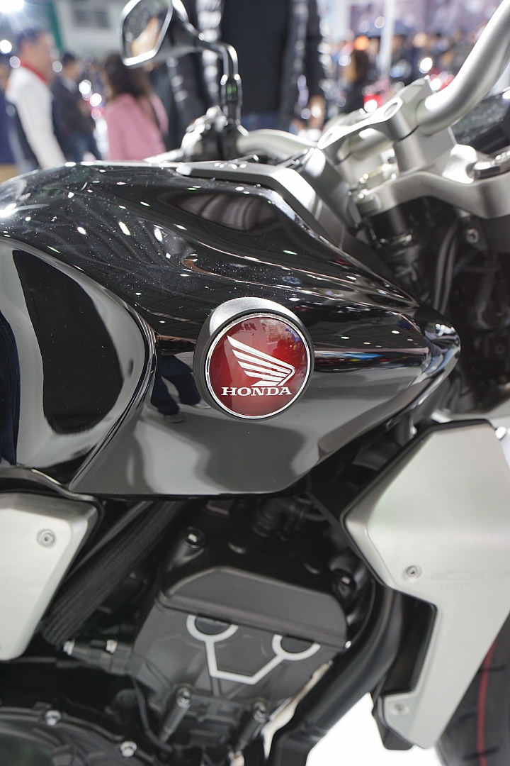 cb1000r , 57萬8 , 不知有人預購了嗎?