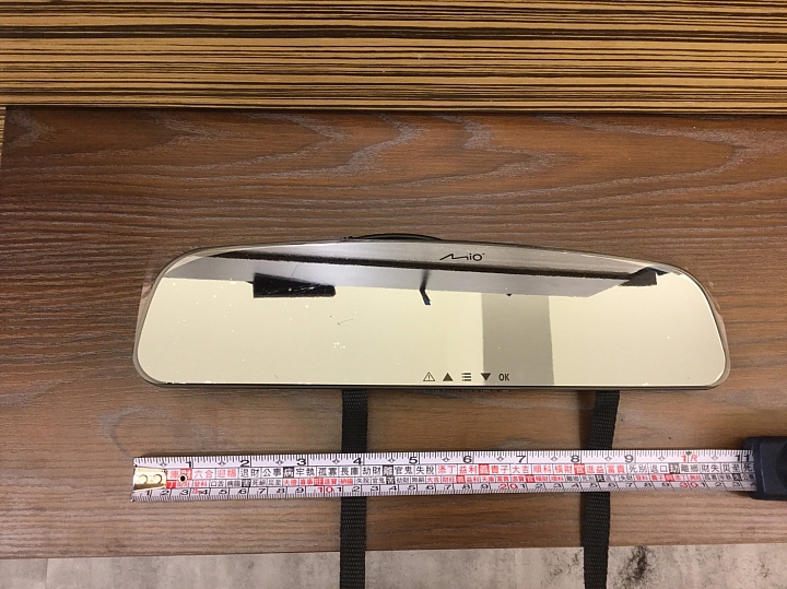 開箱 MiVue™ R62 GPS後視鏡行車記錄器