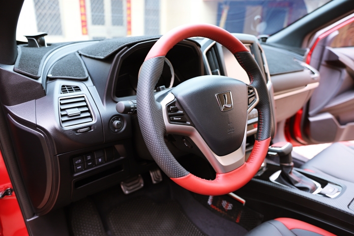 【開箱/紀錄】LUXGENG U6 GT220 @ 我們的第一部車