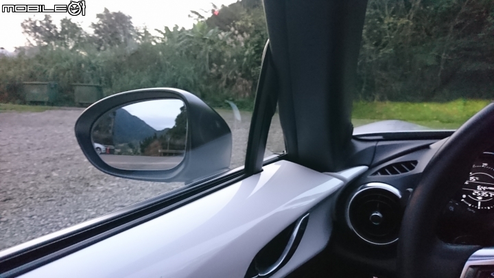 平衡之道   久違的開箱MX-5 Soft top