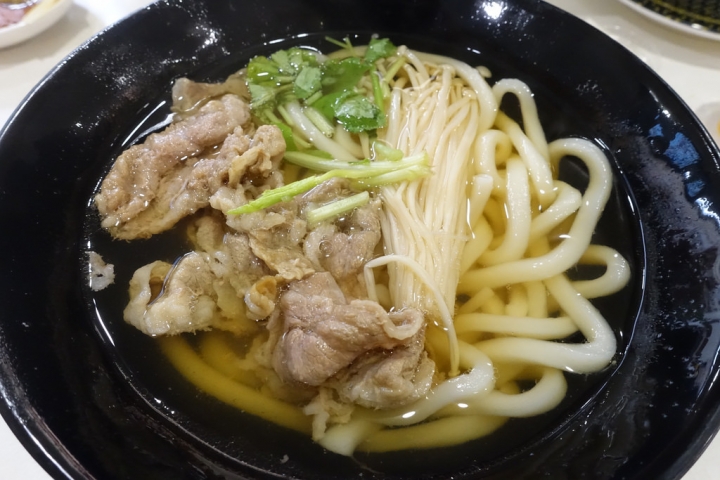 【食記】捷運民權西路站。HAMAはま壽司HAMASUSHI~日本來的平價迴轉壽司 一盤只要40元