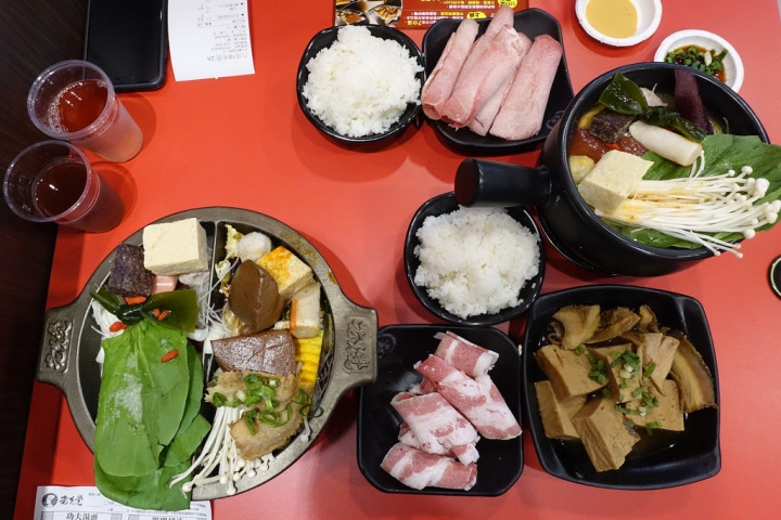 【食記】板橋江子翠站/雙十路美食。老先覺麻辣窯燒鍋雙十店