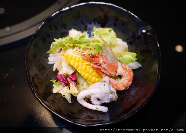 【食記】高雄宮圓日本料理-香港旅客最愛國賓漢來推薦！超澎拜盆裝海鮮火鍋/超佛心超值商業午餐