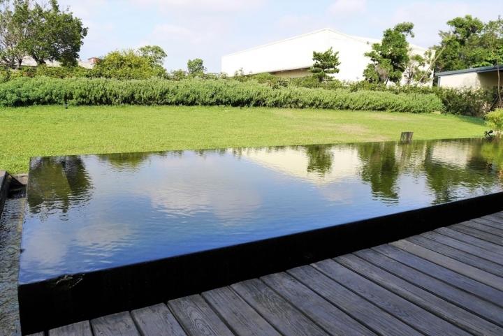 【桃園蘆竹 | 餐廳】擁有迷人旋轉樓梯與大份量餐點的義式庭園餐廳✡NINI尼尼義大利餐廳(南崁店)