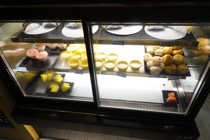 【食記】板橋捷運府中站。文岩文岩燒蜀辣鴛鴦鍋吃到飽