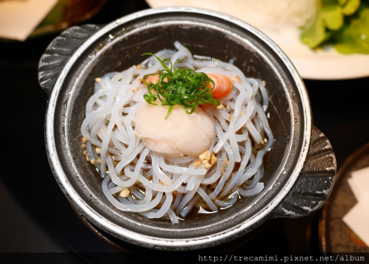 【食記】高雄宮圓日本料理-香港旅客最愛國賓漢來推薦！超澎拜盆裝海鮮火鍋/超佛心超值商業午餐