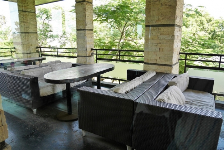 【桃園蘆竹 | 餐廳】擁有迷人旋轉樓梯與大份量餐點的義式庭園餐廳✡NINI尼尼義大利餐廳(南崁店)