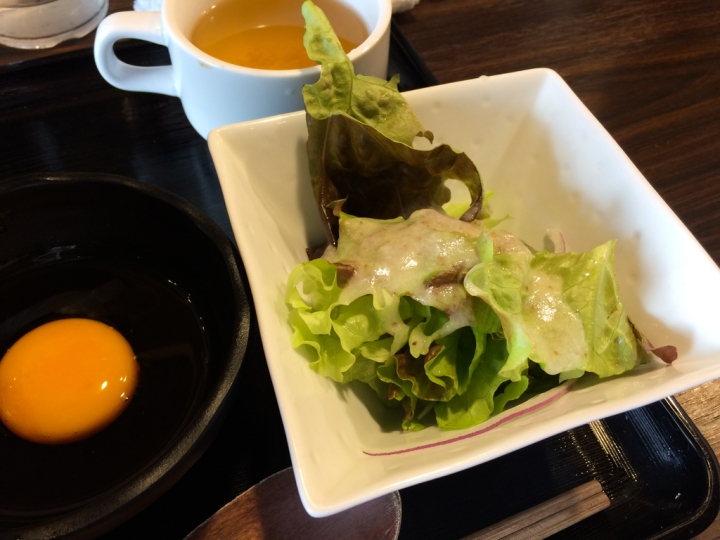 【美食。食記】東京 日比谷 速寫食本 輕熟女愛的和牛料理 肉バル Juntan 新橋店 紅酒燉牛肉 牛排 烤牛肉飯 黑毛和牛