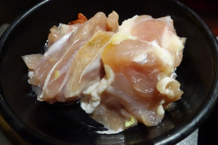 【食記】板橋捷運府中站。文岩文岩燒蜀辣鴛鴦鍋吃到飽