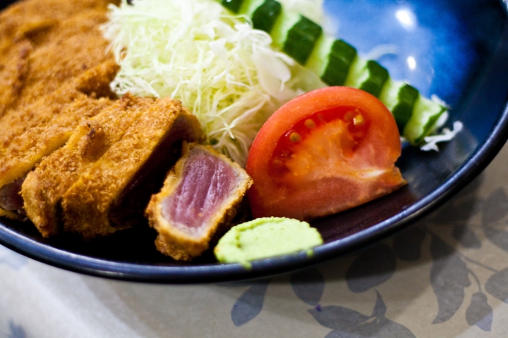 【美食。食記】東京 新橋 曾經是東京第一的炸牛排 牛かつ おか田 炸牛排