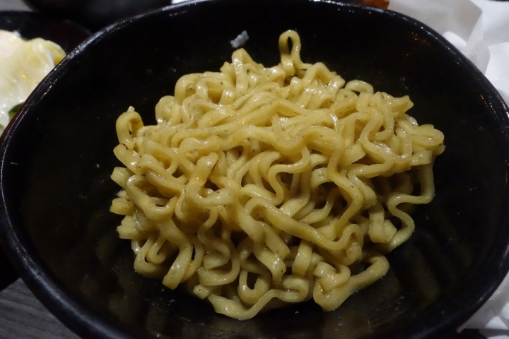 【食記】板橋捷運府中站。文岩文岩燒蜀辣鴛鴦鍋吃到飽