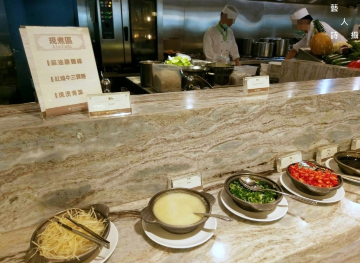 新北之冠.首間五星級朋派自助餐.板橋凱撒大飯店@食在五星級.藝人詩攝
