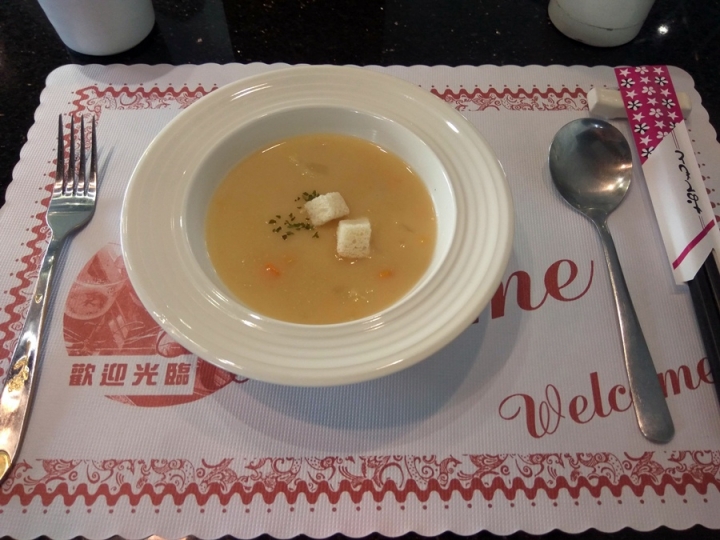 苗栗頭份尚順廣場~紅雅法式鐵板燒~主打喜來登飯店邀月鐵板燒團隊~食記