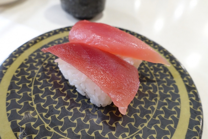 【食記】捷運民權西路站。HAMAはま壽司HAMASUSHI~日本來的平價迴轉壽司 一盤只要40元