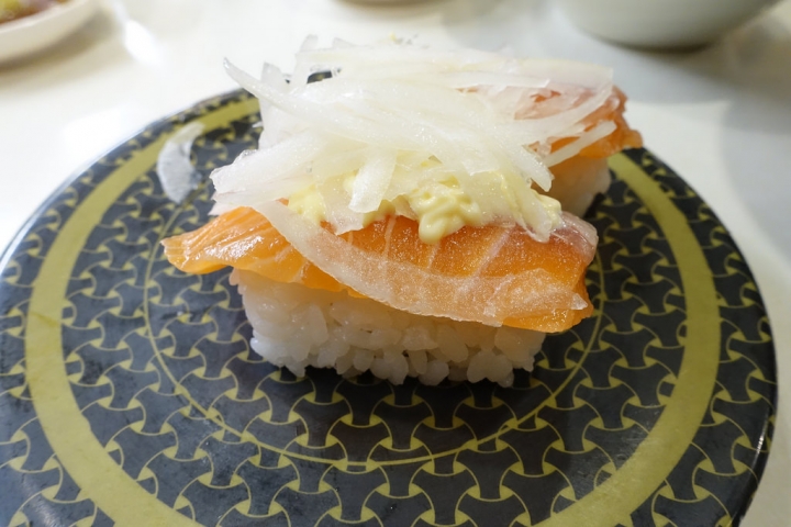 【食記】捷運民權西路站。HAMAはま壽司HAMASUSHI~日本來的平價迴轉壽司 一盤只要40元