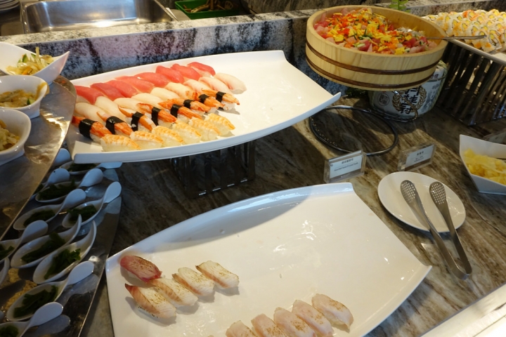 【食記】板橋火車站/板橋凱撒大飯店。朋派自助餐廳buffet吃到飽