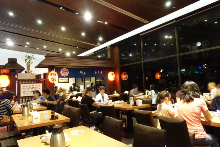 【食記】高雄鼓山區。賴桑壽司屋~平價偏台式的日本料理