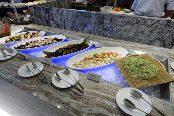 【食記】板橋火車站/板橋凱撒大飯店。朋派自助餐廳buffet吃到飽