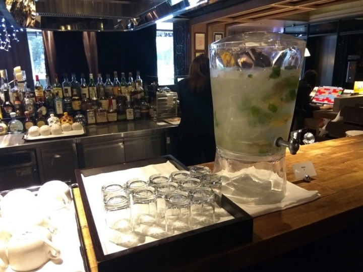 台北南京復興站[早午餐]333 RESTAURANT & BAR~小巨蛋附近~晚上還有調酒喔~華泰飯店集團之HOTEL QUOTE 闊旅館~