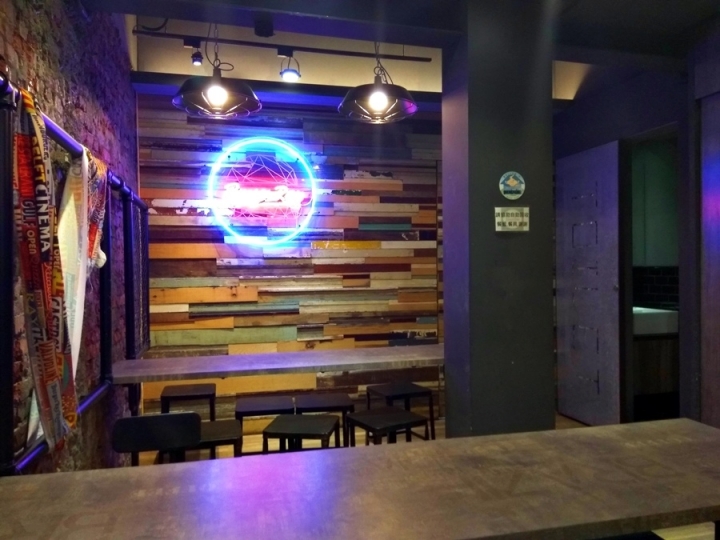 台北市大安區Burger Ray個性漢堡/主廚漢堡~食記~ 配菜可由自己動手隨意加! 薯條附起司和肉醬兩種沾醬~