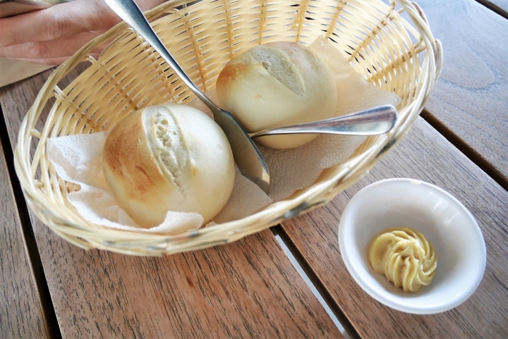 【桃園蘆竹 | 餐廳】擁有迷人旋轉樓梯與大份量餐點的義式庭園餐廳✡NINI尼尼義大利餐廳(南崁店)