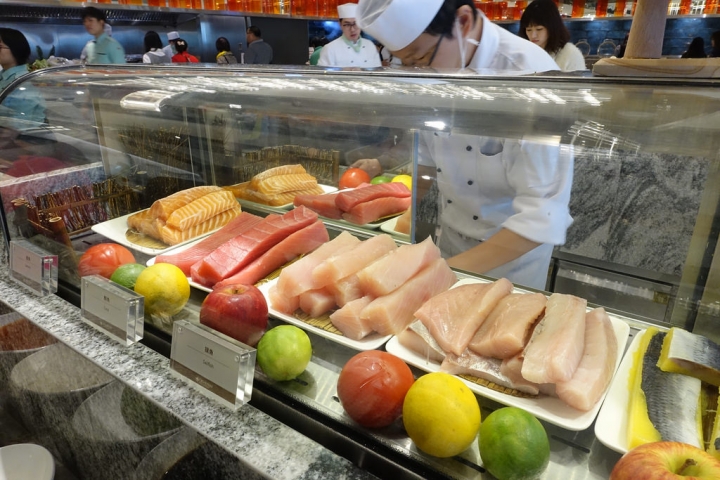 【食記】板橋火車站/板橋凱撒大飯店。朋派自助餐廳buffet吃到飽
