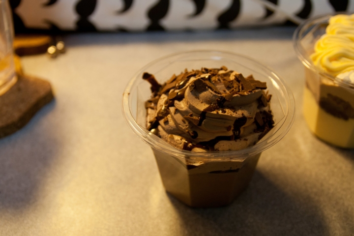 【美食。食記】東京 上野 超便宜的甜點Outlet Domremy 布丁 蛋糕 蜂蜜蛋糕 推薦品項