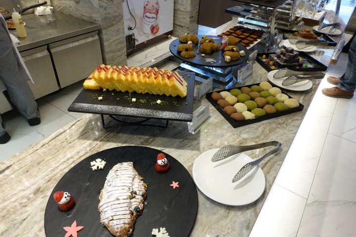 【食記】板橋火車站/板橋凱撒大飯店。朋派自助餐廳buffet吃到飽