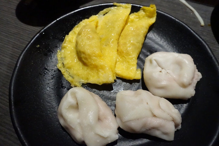 【食記】板橋捷運府中站。文岩文岩燒蜀辣鴛鴦鍋吃到飽