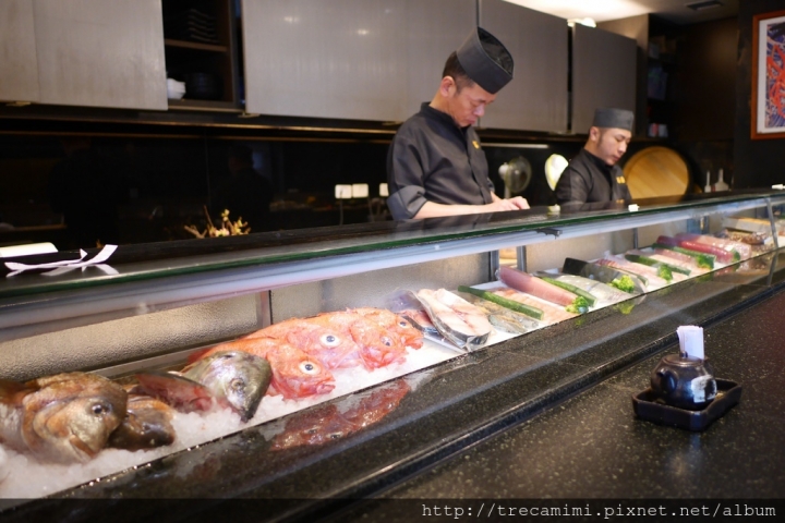 【食記】高雄宮圓日本料理-香港旅客最愛國賓漢來推薦！超澎拜盆裝海鮮火鍋/超佛心超值商業午餐