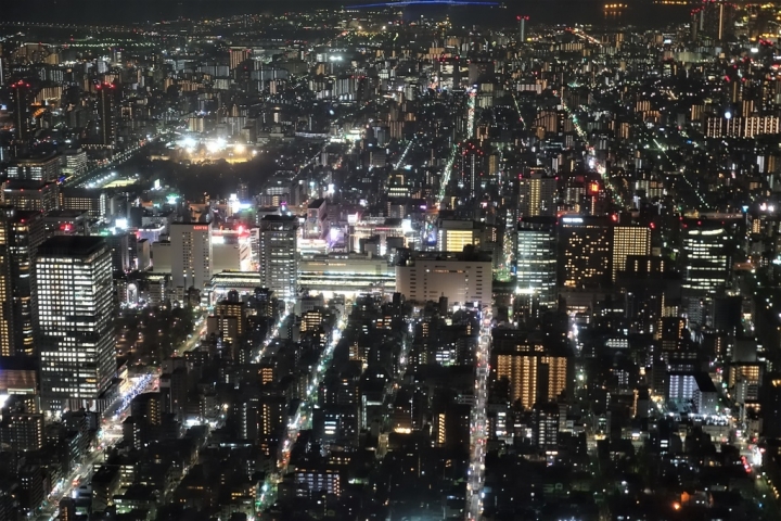 ＜日本＞2017放風行DAY1~晴空塔夜景、我最愛的麗莎與卡斯柏特展