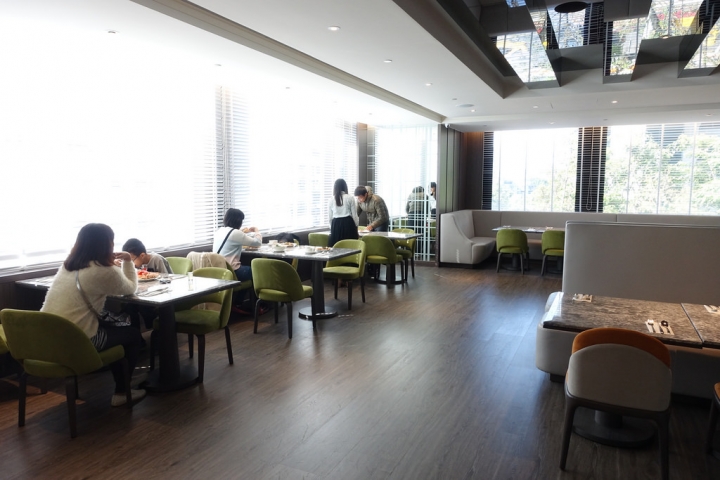 【食記】板橋火車站/板橋凱撒大飯店。朋派自助餐廳buffet吃到飽
