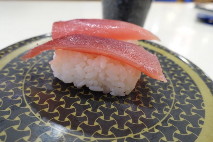 【食記】捷運民權西路站。HAMAはま壽司HAMASUSHI~日本來的平價迴轉壽司 一盤只要40元