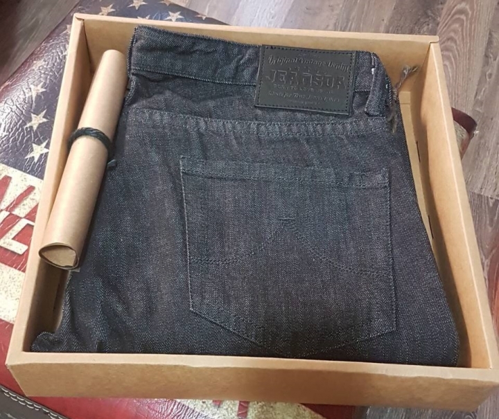 簡易開箱實穿分享- Jeansda Deep Black Rigid Jeans