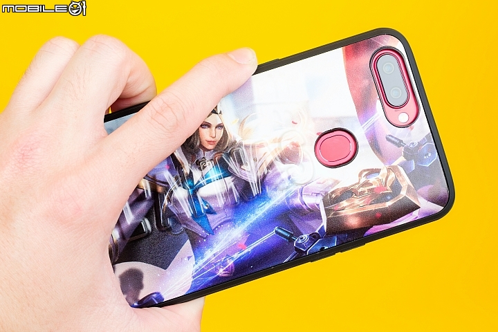解眼睛的遊戲癮！OPPO R11s《傳說對決》保護殼禮盒開箱圖賞