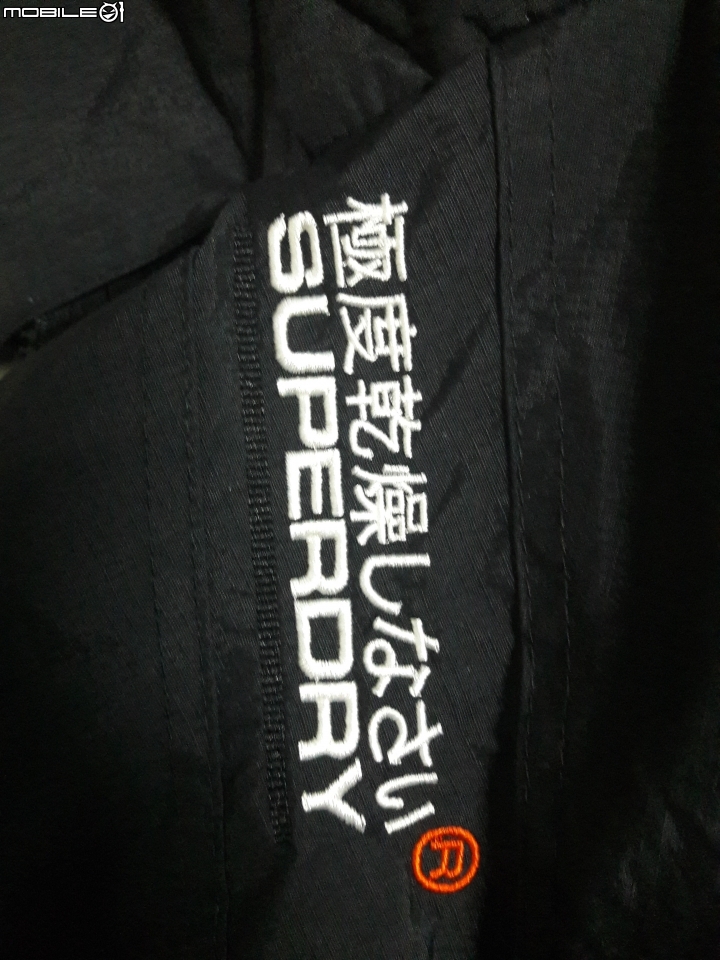 請問各位大大小的新購入SUPERDRY是否為正品 ~
