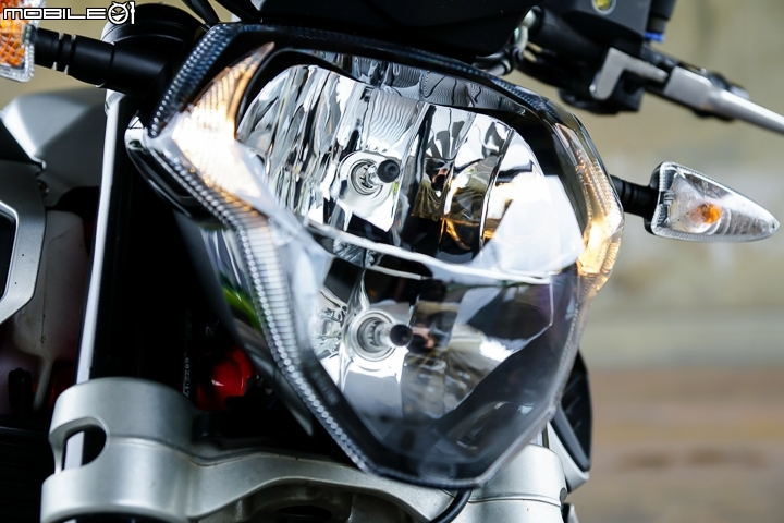 義血敏捷V缸街跑 aprilia SHIVER 900 試駕