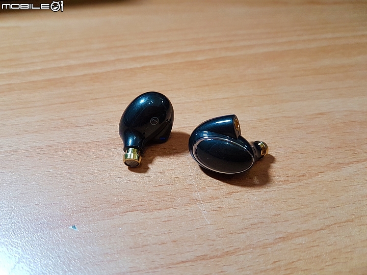 價錢親民的圈鐵耳機 FiiO FH1 開箱與試聽心得