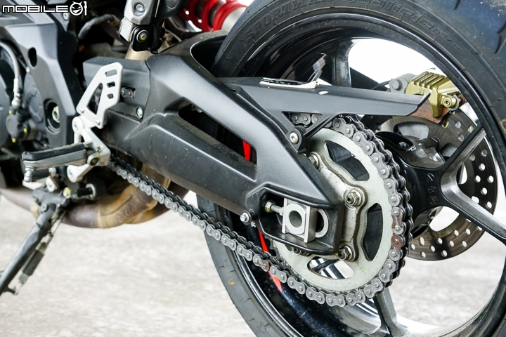 義血敏捷V缸街跑 aprilia SHIVER 900 試駕