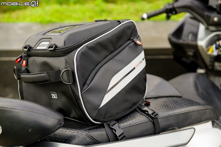 大羊空間擴增 GIVI XStream XS318 龍骨包分享