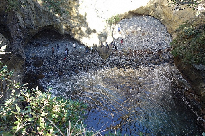 【靜岡】情侶朝聖祕境，心型海灣龍洞窟