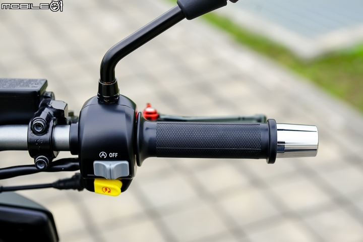 混搭裸把風再起 PGO ALPHAMAX Naked 125試駕