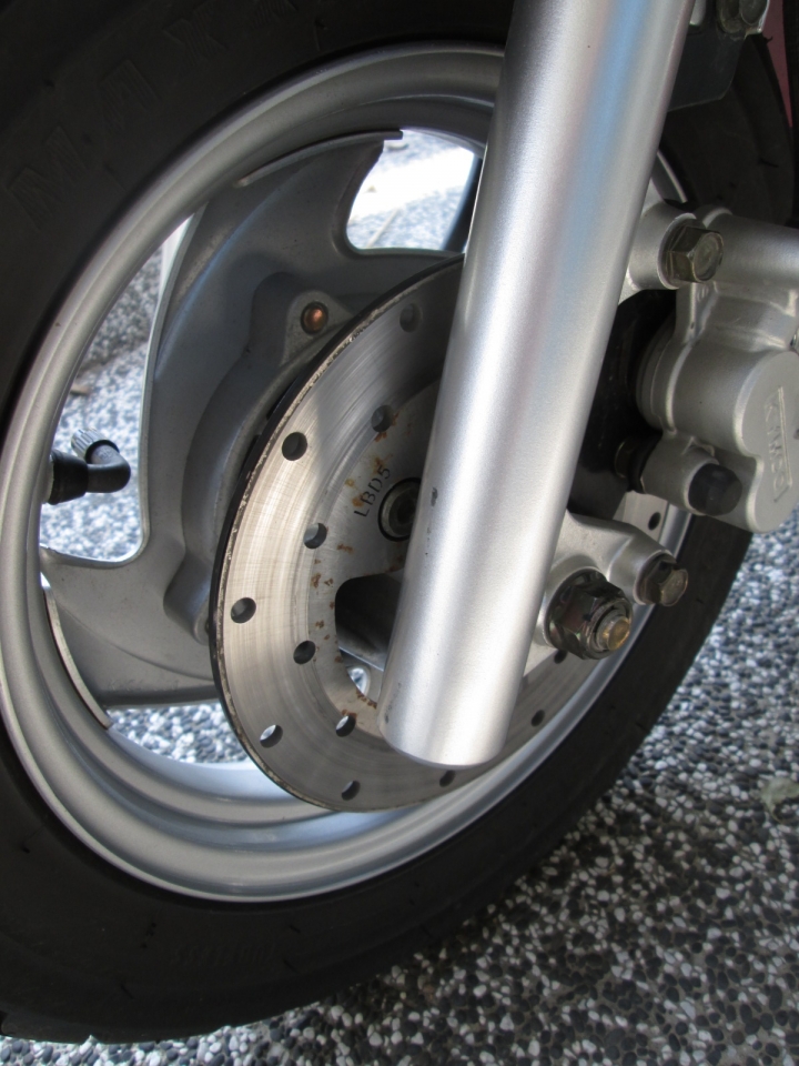 光陽 Kymco Many 110 2016仕樣 麗澤紅 騎乘心得、優缺點分享 (再次更新)