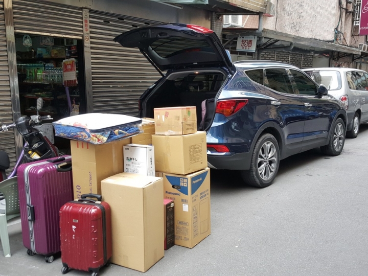 車伕出任務，挑戰幫搬家