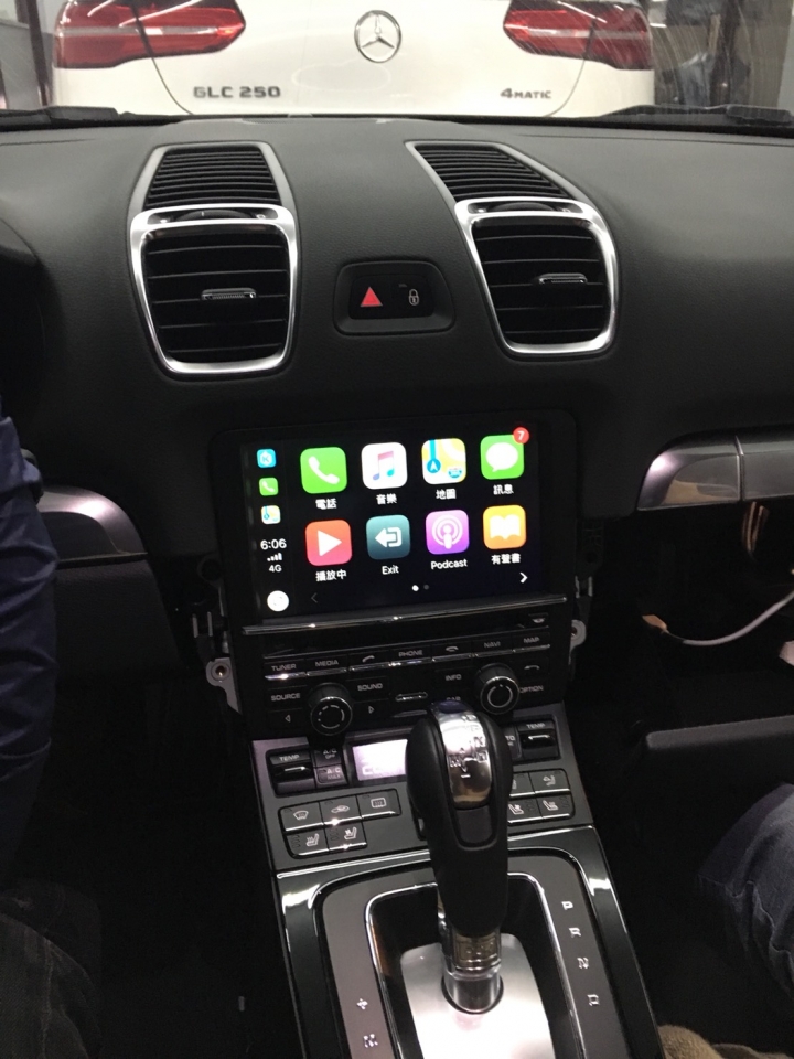 Porsche Apple CarPlay